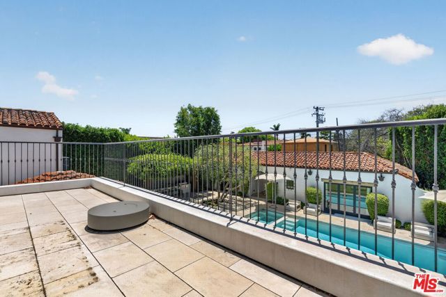 729 N Bedford Drive, Beverly Hills, CA 90210