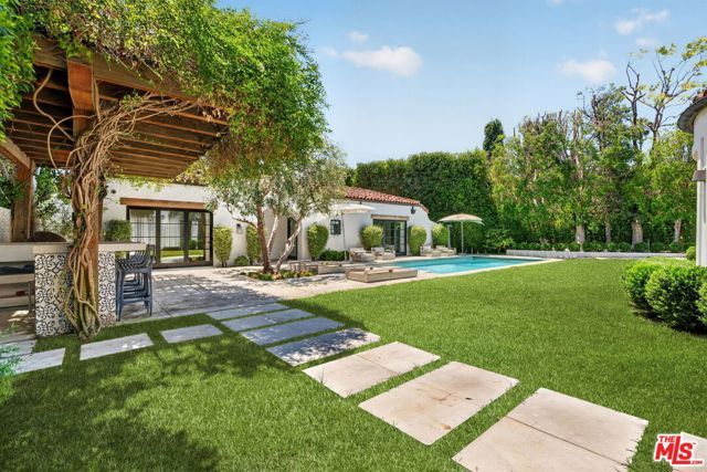 729 N Bedford Drive, Beverly Hills, CA 90210