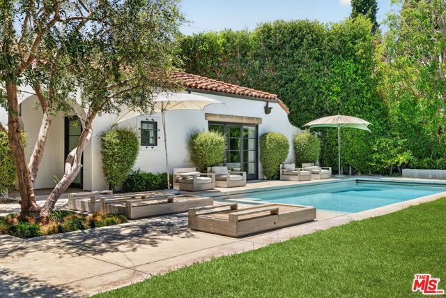 729 N Bedford Drive, Beverly Hills, CA 90210