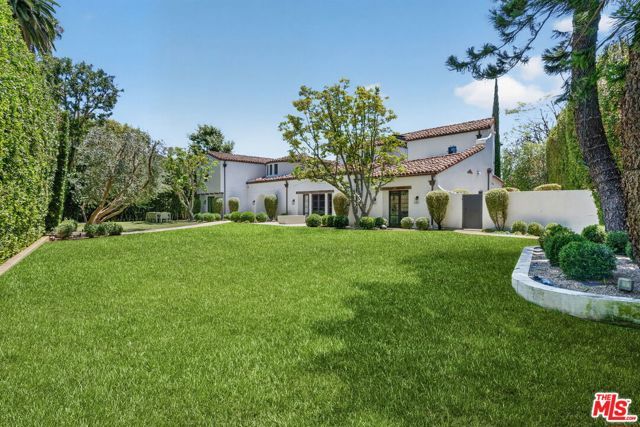 729 N Bedford Drive, Beverly Hills, CA 90210