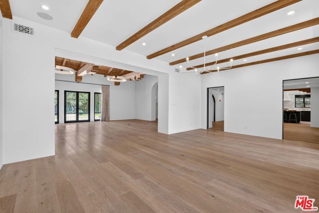 729 N Bedford Drive, Beverly Hills, CA 90210