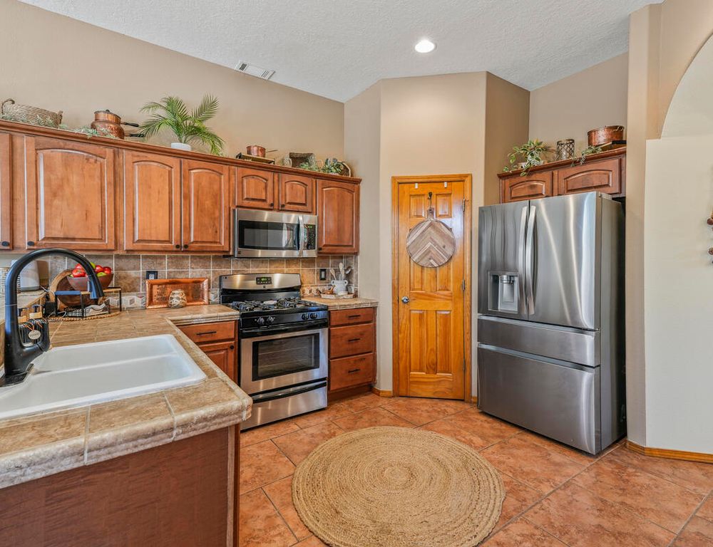 Image 20 of property listing at 155 Via Sedillo, Tijeras, NM 87059