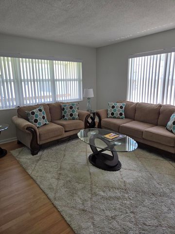 174 Windsor H, West Palm Beach, FL 33417