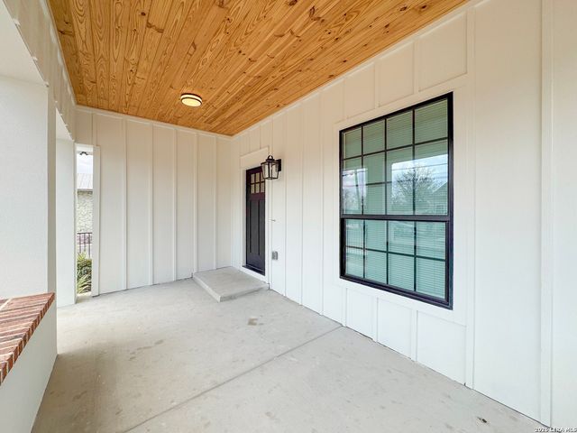 615 Virginia Blvd, San Antonio, TX 78203