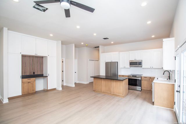 615 Virginia Blvd, San Antonio, TX 78203