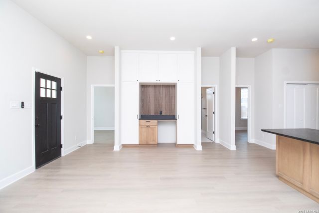 615 Virginia Blvd, San Antonio, TX 78203