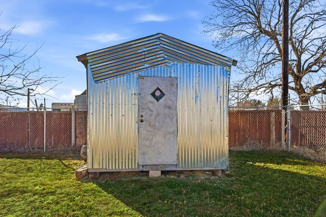 231 Seminole Trail, Weatherford, TX 76087