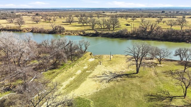 231 Seminole Trail, Weatherford, TX 76087