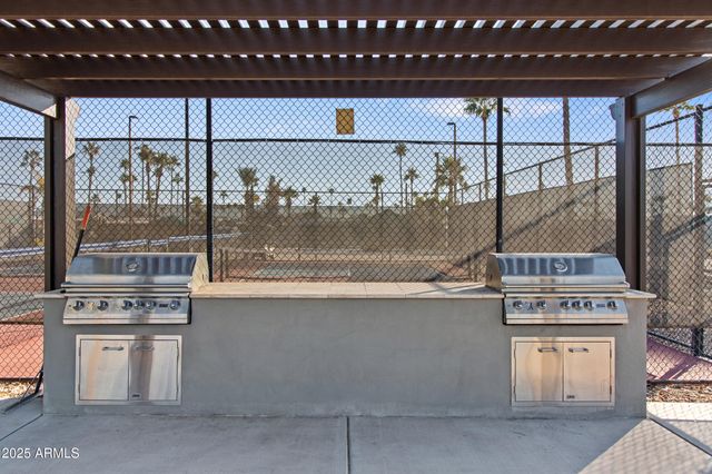 7807 E MAIN Street AA-8, Mesa, AZ 85207