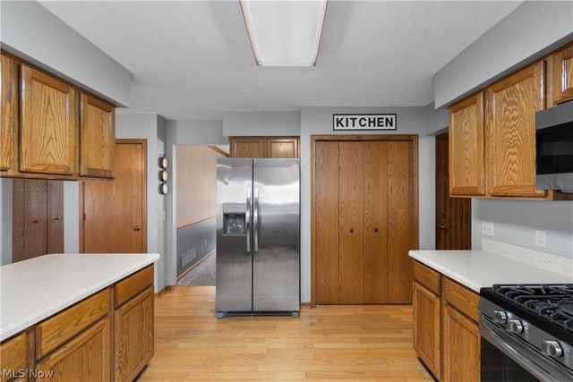 881 Dan Avenue, Canal Fulton, OH 44614