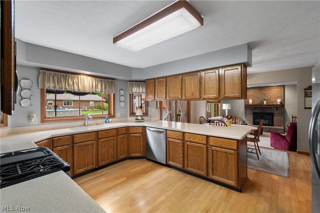 881 Dan Avenue, Canal Fulton, OH 44614