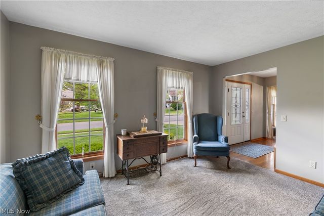 881 Dan Avenue, Canal Fulton, OH 44614