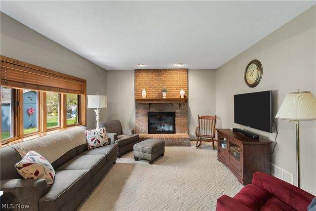 881 Dan Avenue, Canal Fulton, OH 44614