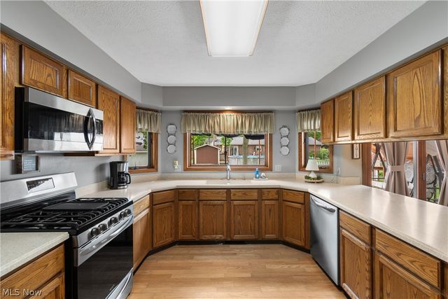 881 Dan Avenue, Canal Fulton, OH 44614