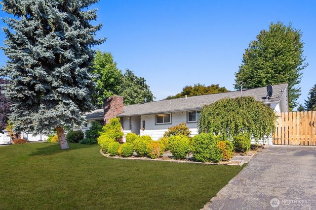 606 Crest Avenue, Kent, WA 98030