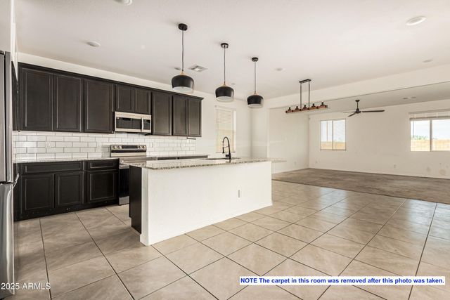 9548 E RAINBOW Avenue, Mesa, AZ 85212