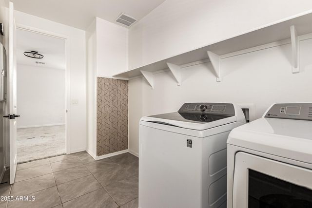 9548 E RAINBOW Avenue, Mesa, AZ 85212
