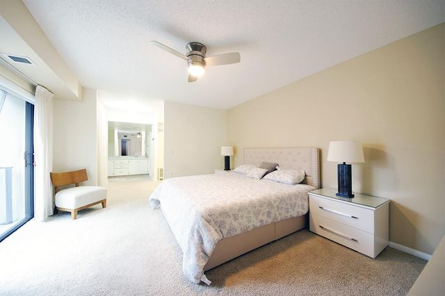 1700 Embassy Drive Apt 504, West Palm Beach, FL 33401