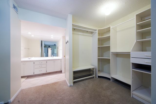 1700 Embassy Drive Apt 504, West Palm Beach, FL 33401