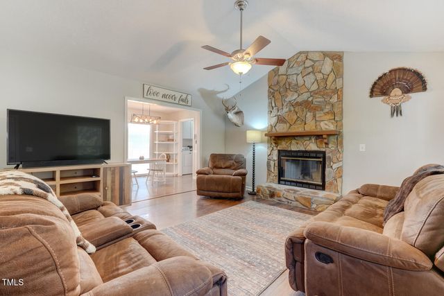 135 Durhams Trail, Reidsville, NC 27320