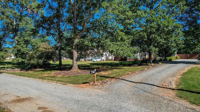 135 Durhams Trail, Reidsville, NC 27320