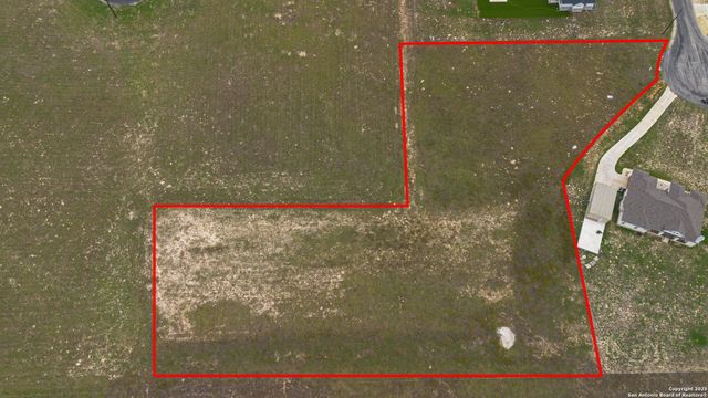 152 Summer Meadow, La Vernia, TX 78121