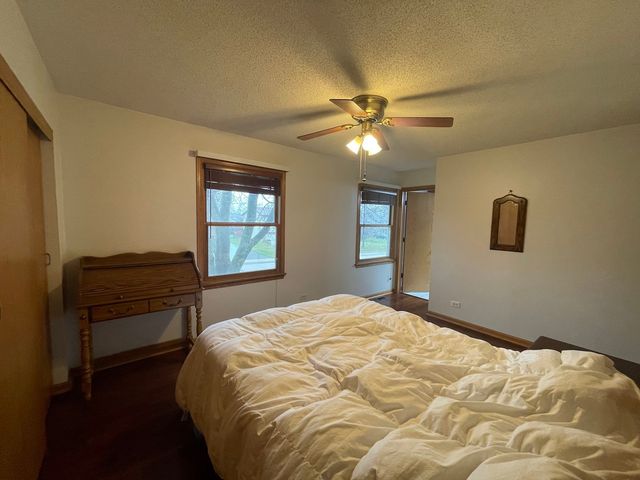 525 Ramblewood Court, Lake Zurich, IL 60047