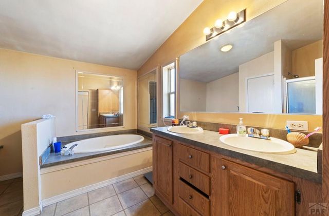 2311 Canyon River Court, Pueblo, CO 81003