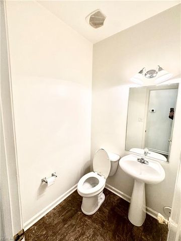 2027 Augusta CT, Suffolk, VA 23435