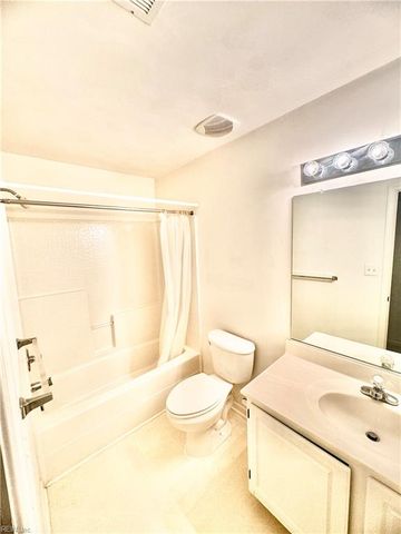 2027 Augusta CT, Suffolk, VA 23435