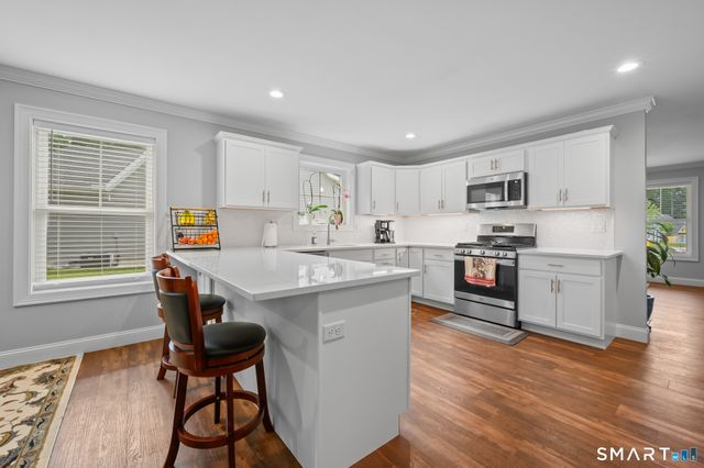 39 Jordan Lane, Colchester, CT 06415