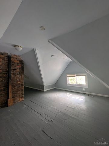 741 E Epworth Avenue, Cincinnati, OH 45232