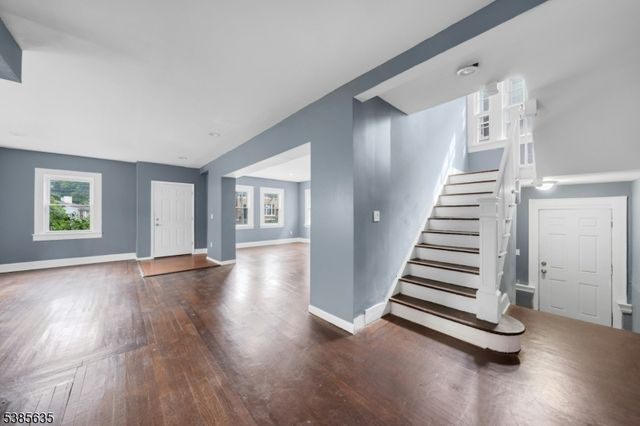 513 Sanford Ave, Newark City, NJ 07106