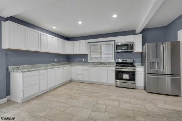 513 Sanford Ave, Newark City, NJ 07106