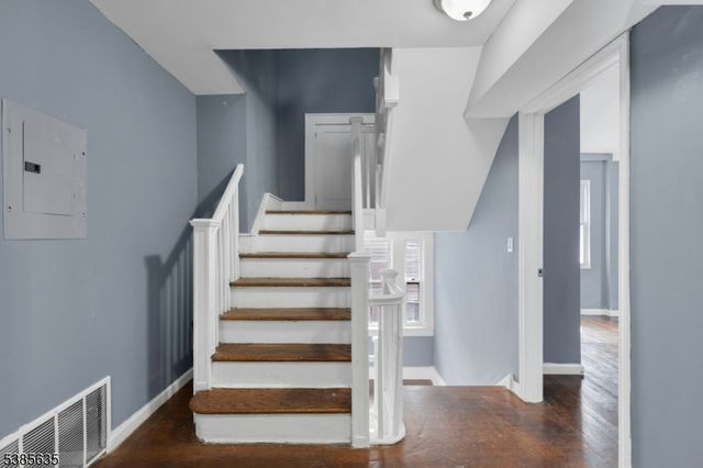 513 Sanford Ave, Newark City, NJ 07106