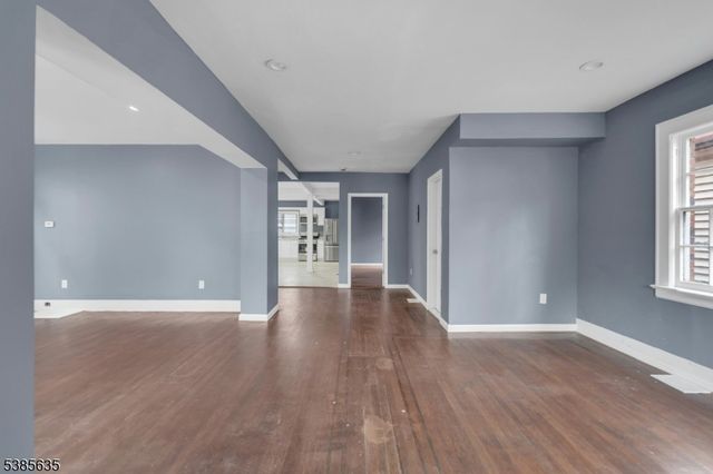 513 Sanford Ave, Newark City, NJ 07106