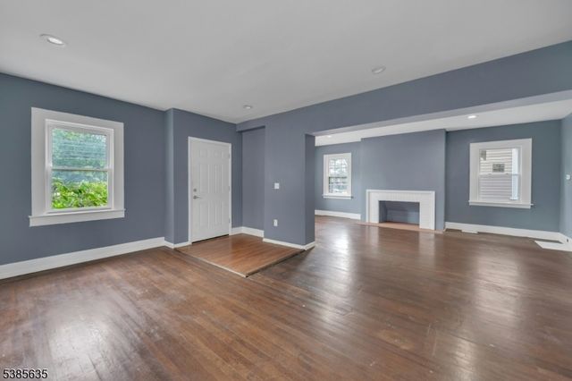 513 Sanford Ave, Newark City, NJ 07106