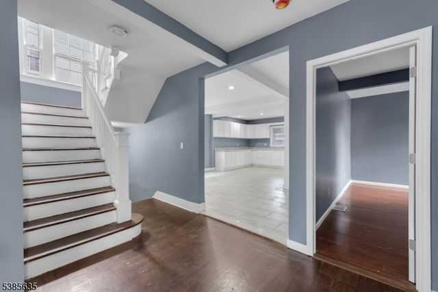 513 Sanford Ave, Newark City, NJ 07106