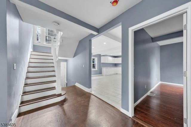 513 Sanford Ave, Newark City, NJ 07106