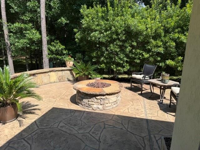 28443 Village Oaks Court, Magnolia, TX 77355