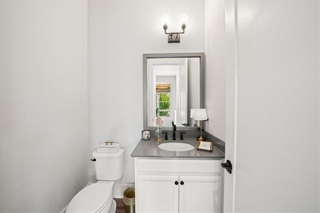 815 Maplewood Drive, Roswell, GA 30075