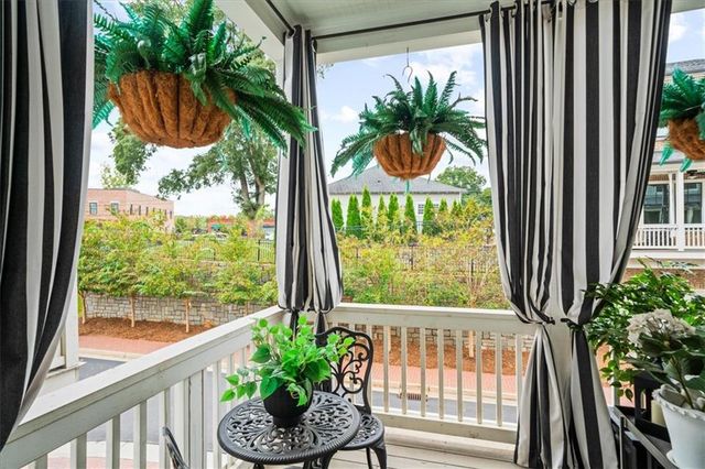 815 Maplewood Drive, Roswell, GA 30075