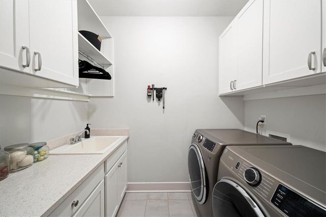 815 Maplewood Drive, Roswell, GA 30075