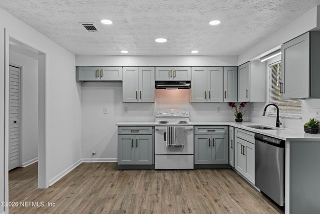 2697 TINA Lane, Middleburg, FL 32068