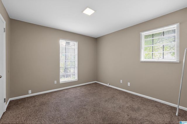 572 SUN VALLEY ROAD, Center Point, AL 35215
