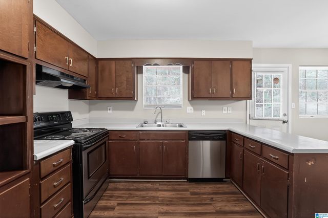 572 SUN VALLEY ROAD, Center Point, AL 35215