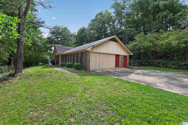 572 SUN VALLEY ROAD, Center Point, AL 35215