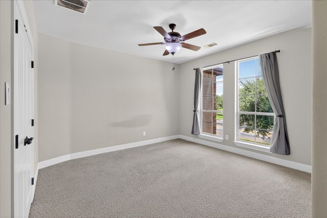 5800 Lamb Creek Drive, Fort Worth, TX 76179