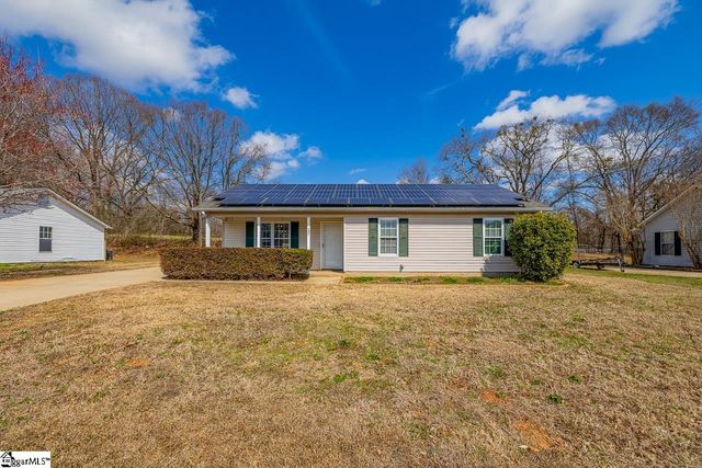 137 Belle Flower Court, Spartanburg, SC 29303