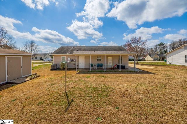 137 Belle Flower Court, Spartanburg, SC 29303